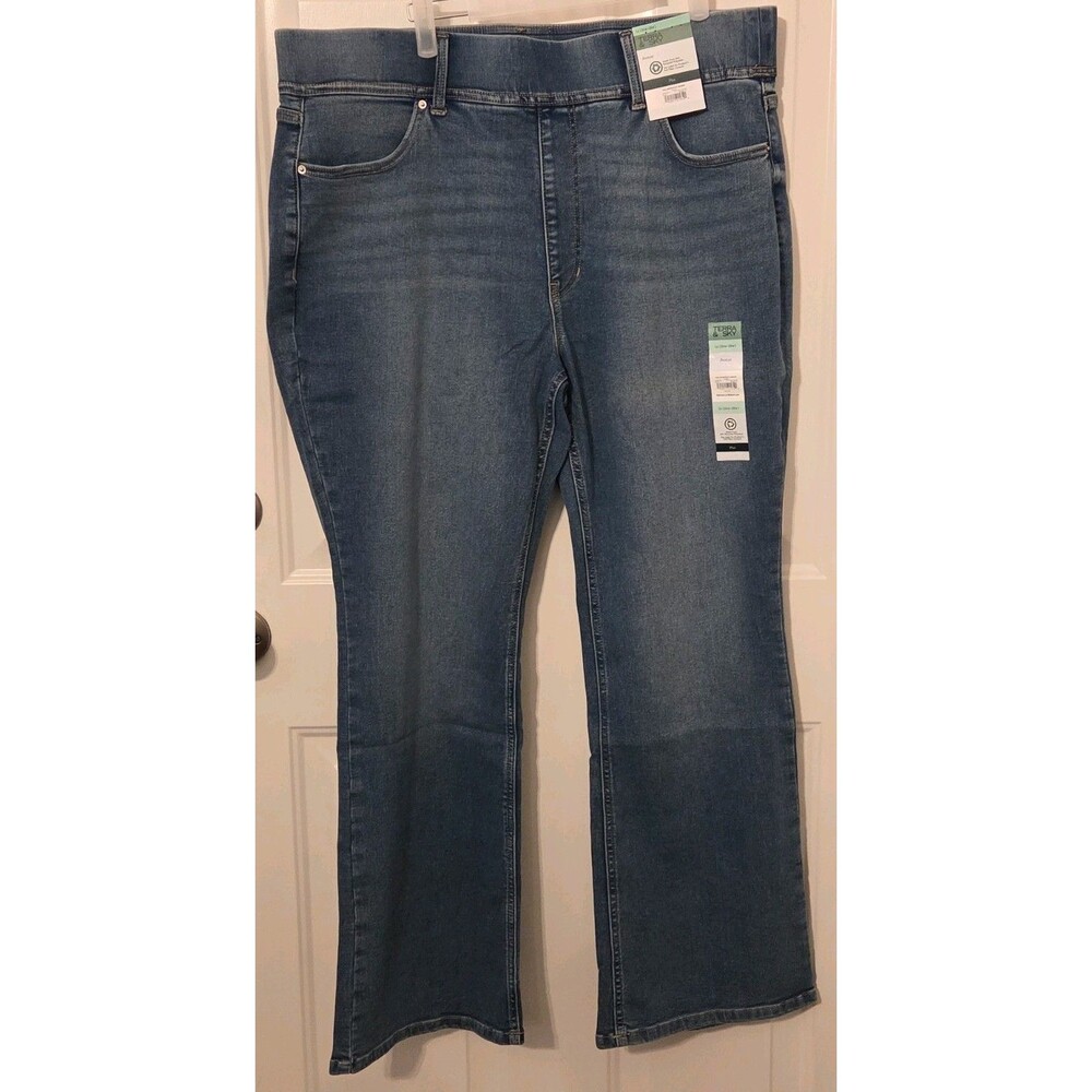 Terra & Sky Women's Plus 1X (16w-18w) Pull-On Bootcut Jeggings NWT